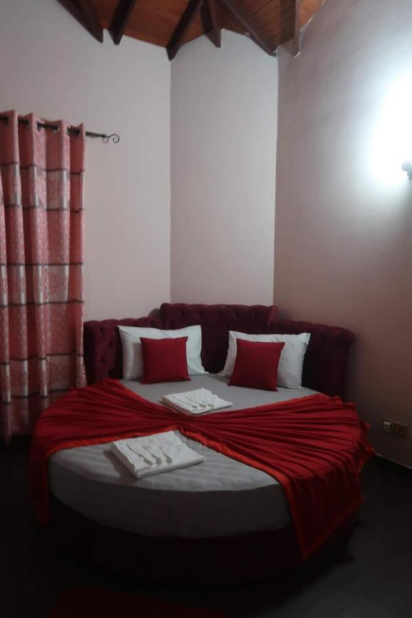 Airport Villa D 87 Katunayaka Ngoại thất bức ảnh