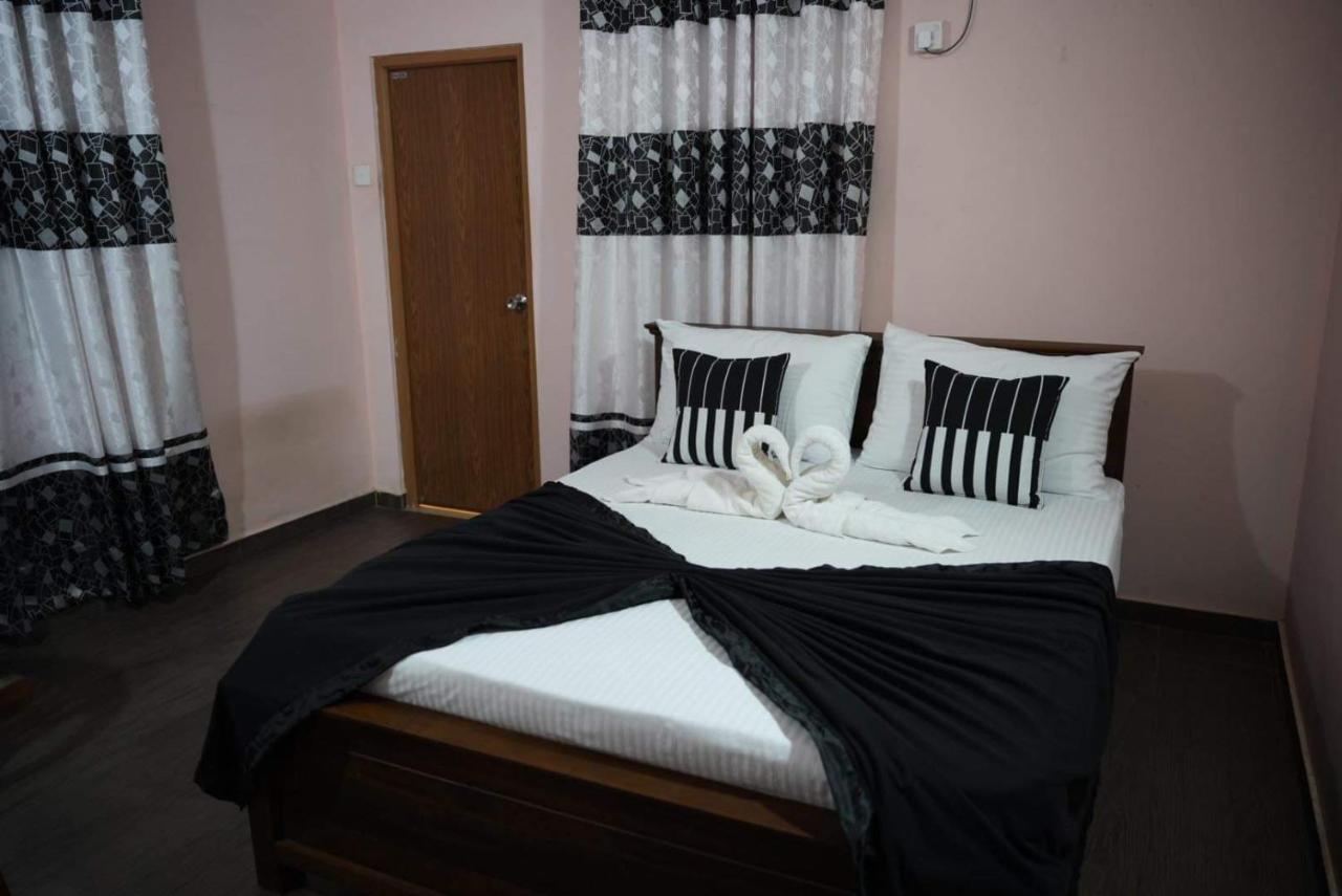 Airport Villa D 87 Katunayaka Ngoại thất bức ảnh