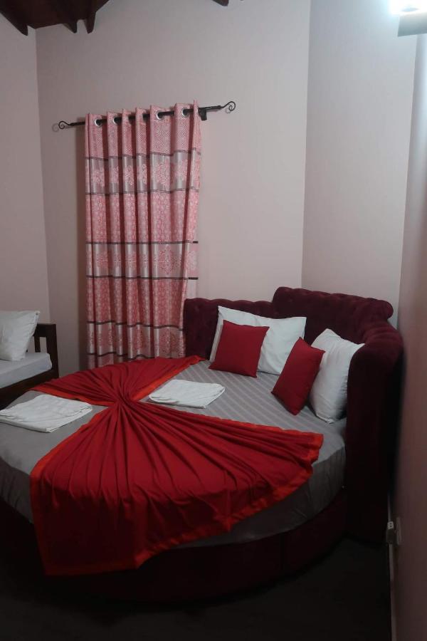 Airport Villa D 87 Katunayaka Ngoại thất bức ảnh